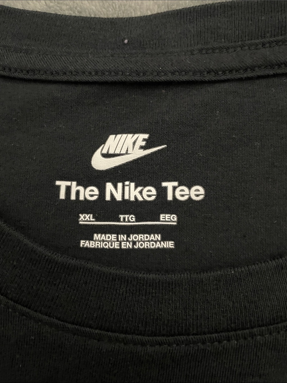 Nike Tee - Picture 3 of 6